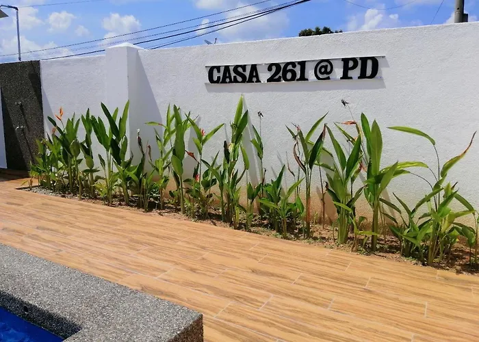 Casa261 Homestay Pd